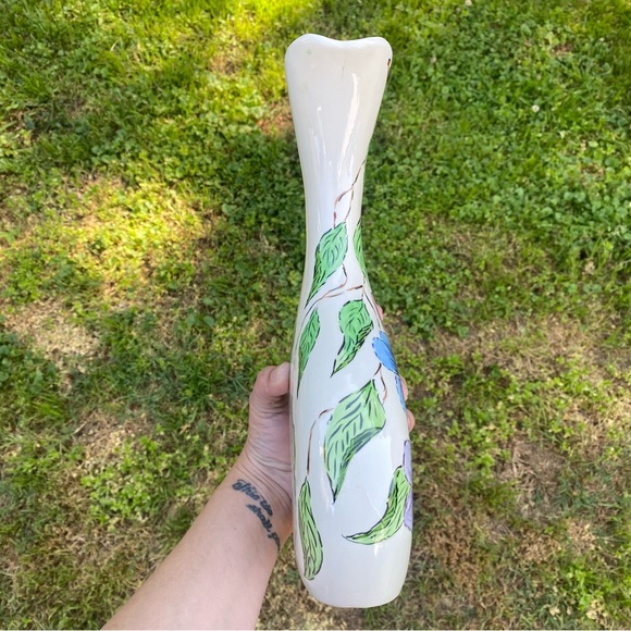 Hand Painted Ceramic Glazed Pansy Wine Decanter - Picture 5 of 9